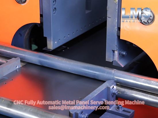 High-Precision CNC Metal Panel Servo Bending Machine